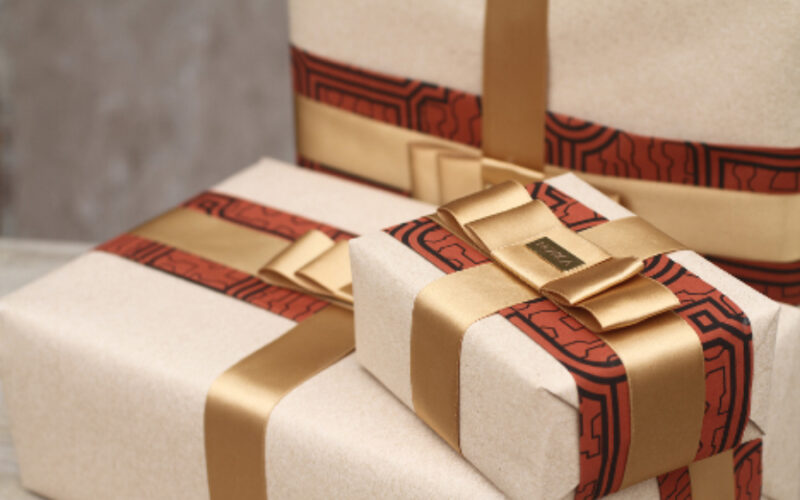 How Small Businesses Can Benefit from Free Gifts to Customers?