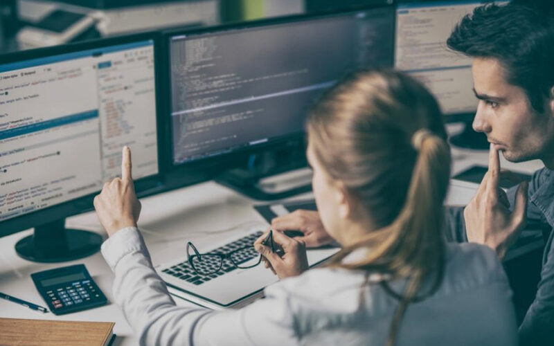 Canary Deployments and Progressive Rollouts: Implementing Advanced Deployment Strategies to Mitigate Risk and Control Rollouts