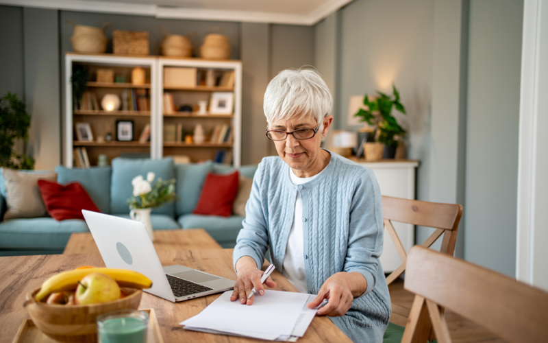 Hybrid Annuity Drawdown Strategies to Maximise Income