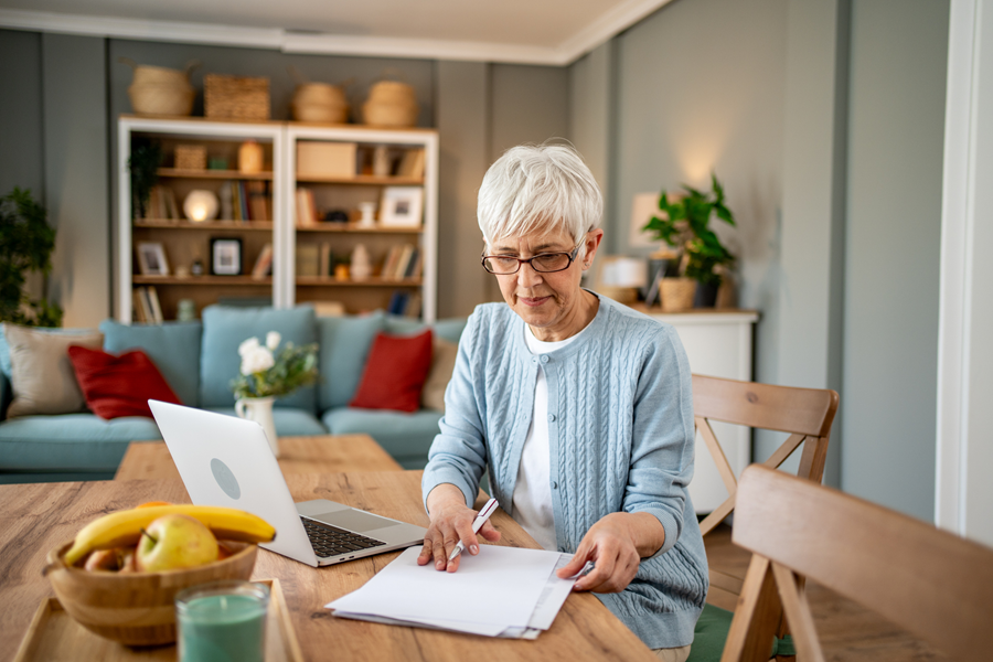 Hybrid Annuity Drawdown Strategies to Maximise Income